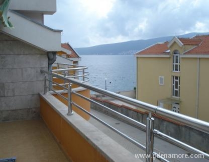 Weiße Wohnungen, Privatunterkunft im Ort Bijela, Montenegro