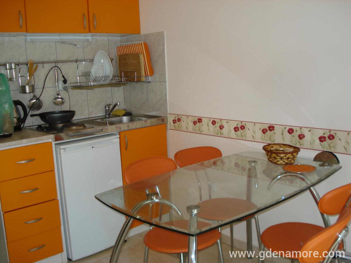 Bijela apartmani, privatni smeštaj u mestu Bijela, Crna Gora